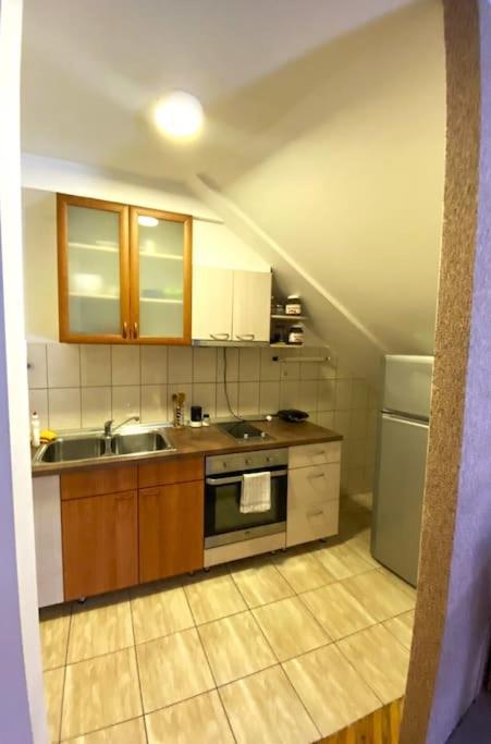 City Centre Loft Skopje Esterno foto